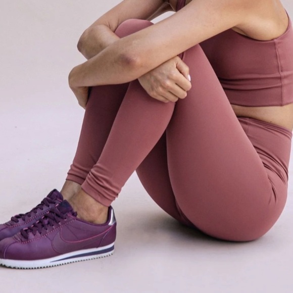 NWT Girlfriend Collective Float High Rise Leggings 7/8 in Fig - Picture 4 of 9